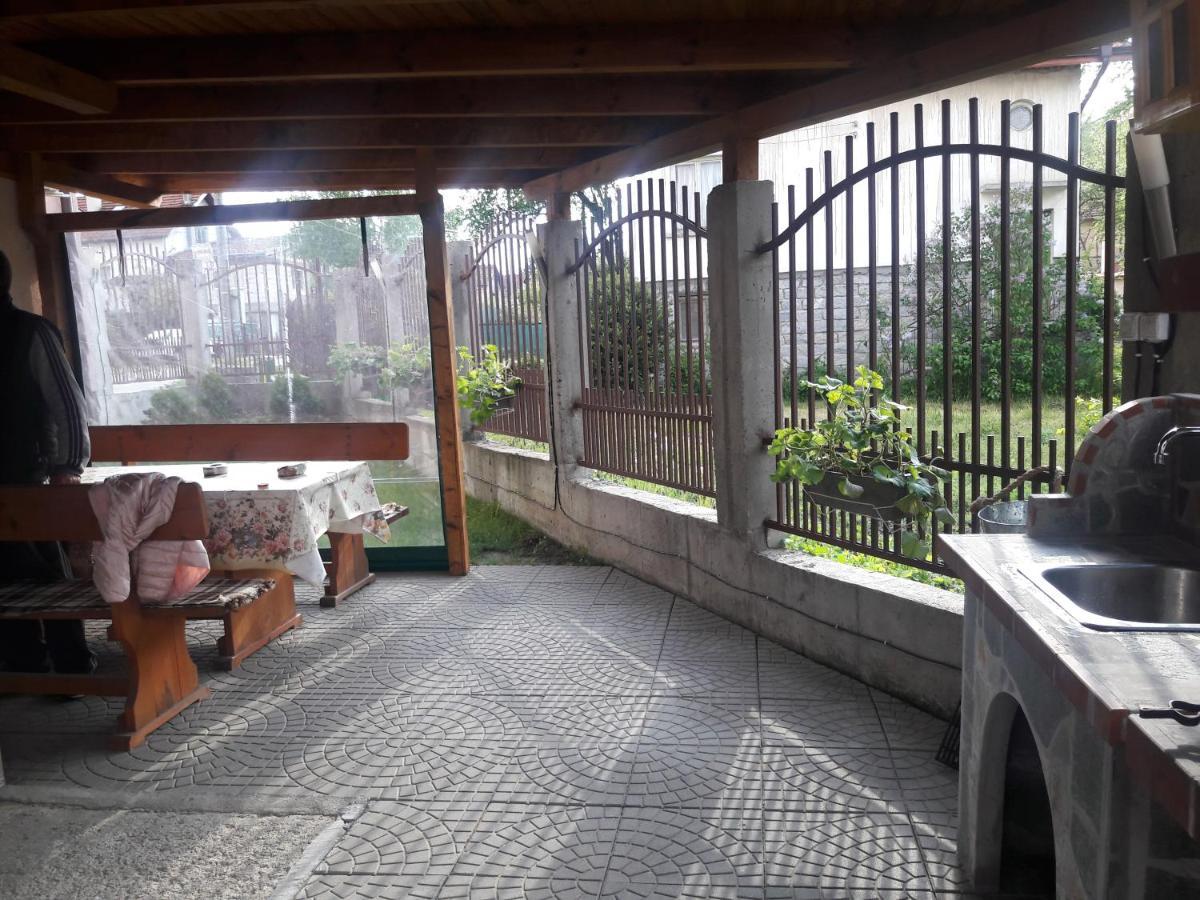 Hotel Advel Guest Hous Madzhare Exterior foto