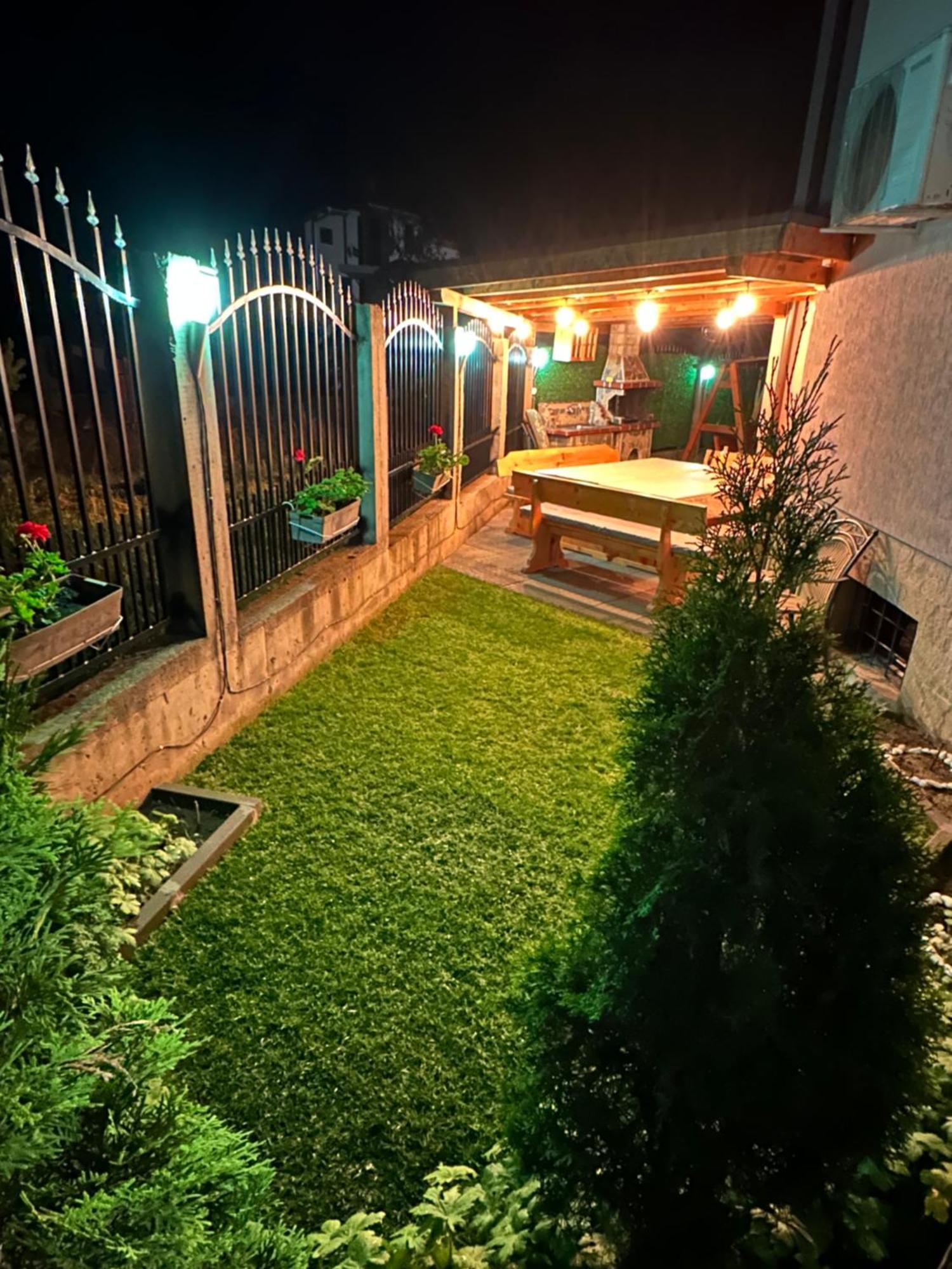 Hotel Advel Guest Hous Madzhare Exterior foto