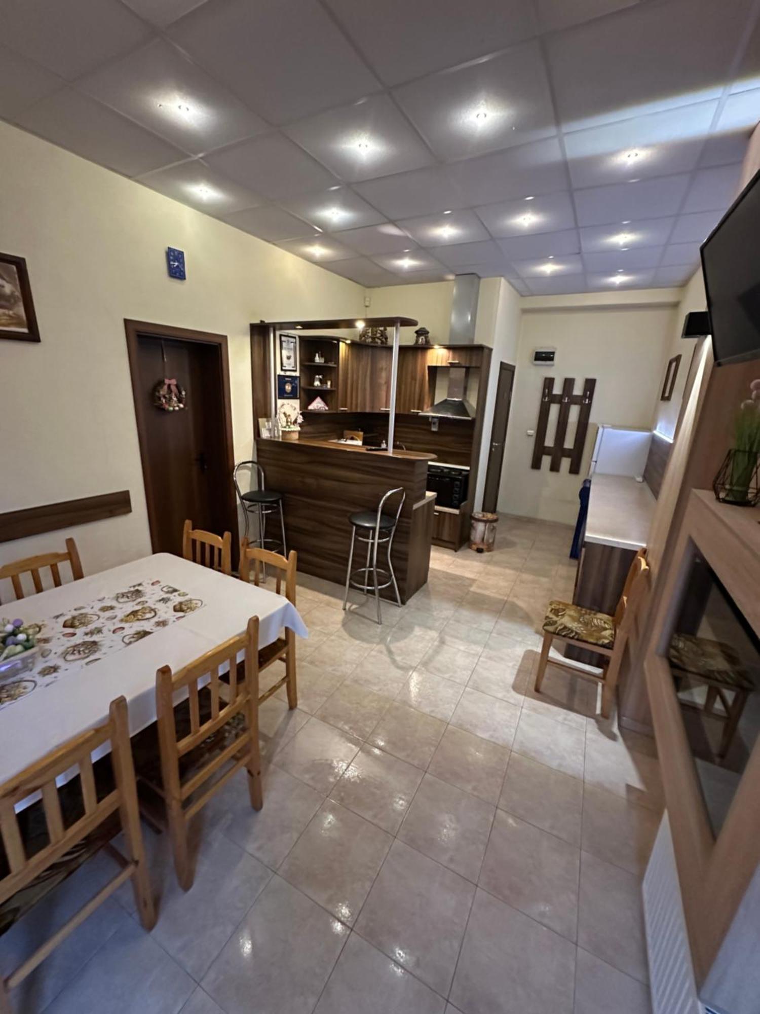 Hotel Advel Guest Hous Madzhare Exterior foto