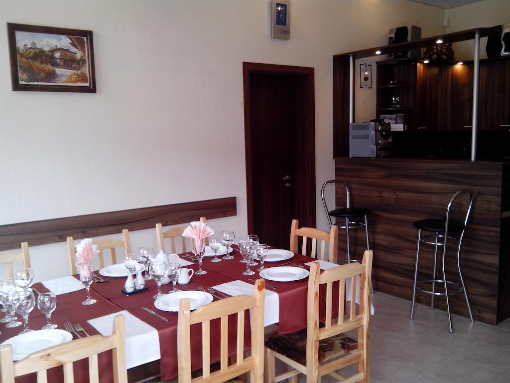 Hotel Advel Guest Hous Madzhare Exterior foto